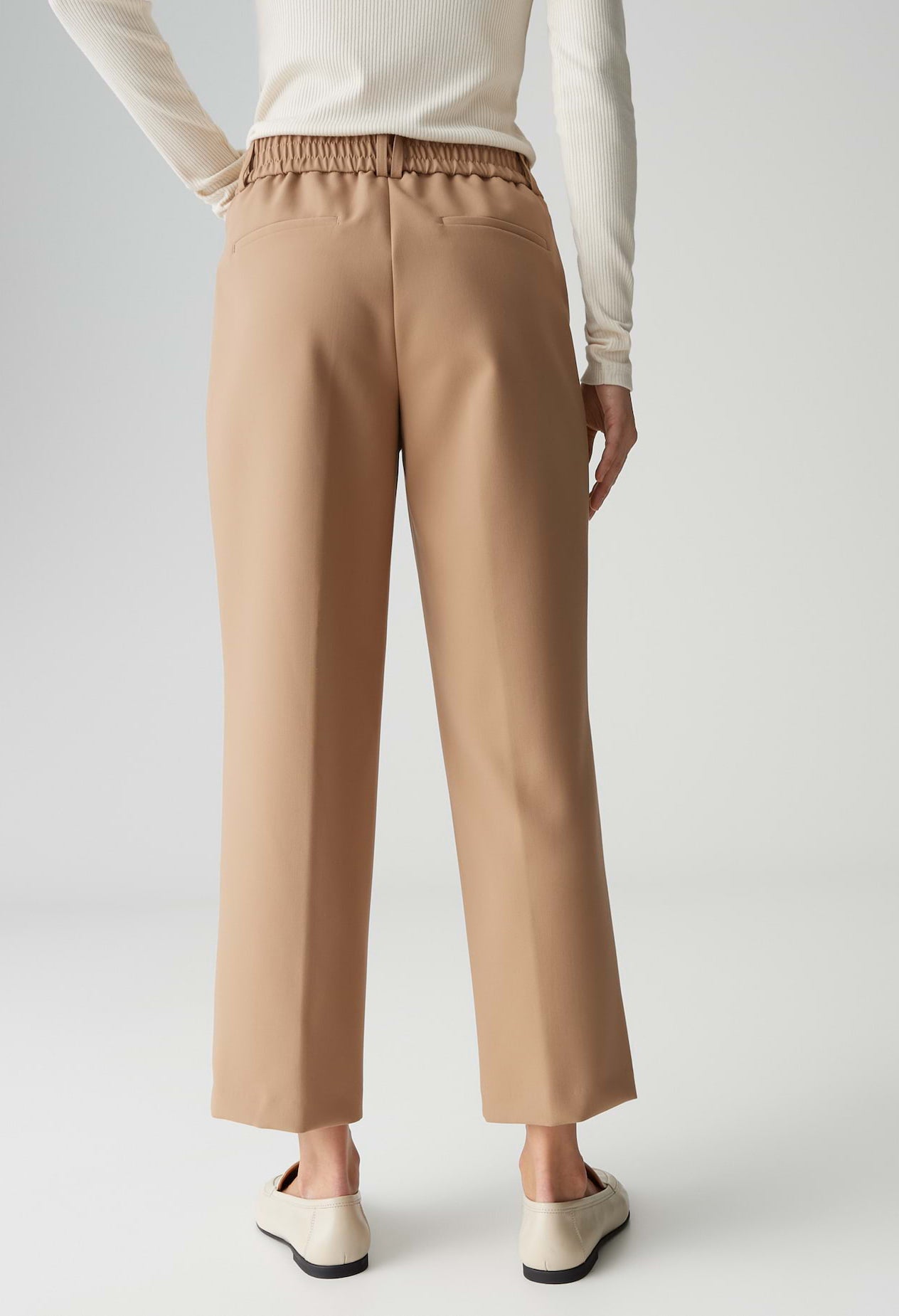 Meeri Dynamic Relaxed City Pants