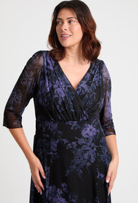 Verity Curve+ Maxi Dress