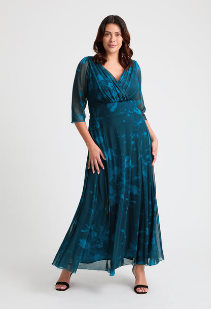 Verity Curve+ Maxi Dress