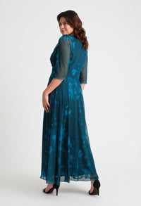 Verity Curve+ Maxi Dress