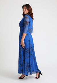 Verity Curve+ Maxi Dress