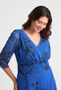 Verity Curve+ Maxi Dress