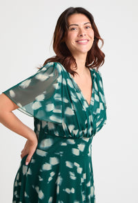 Isabelle Curve+ Float Sleeve Maxi Dress