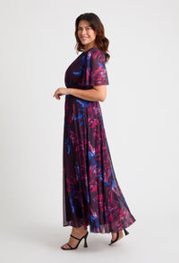 Isabelle Curve+ Float Sleeve Maxi Dress