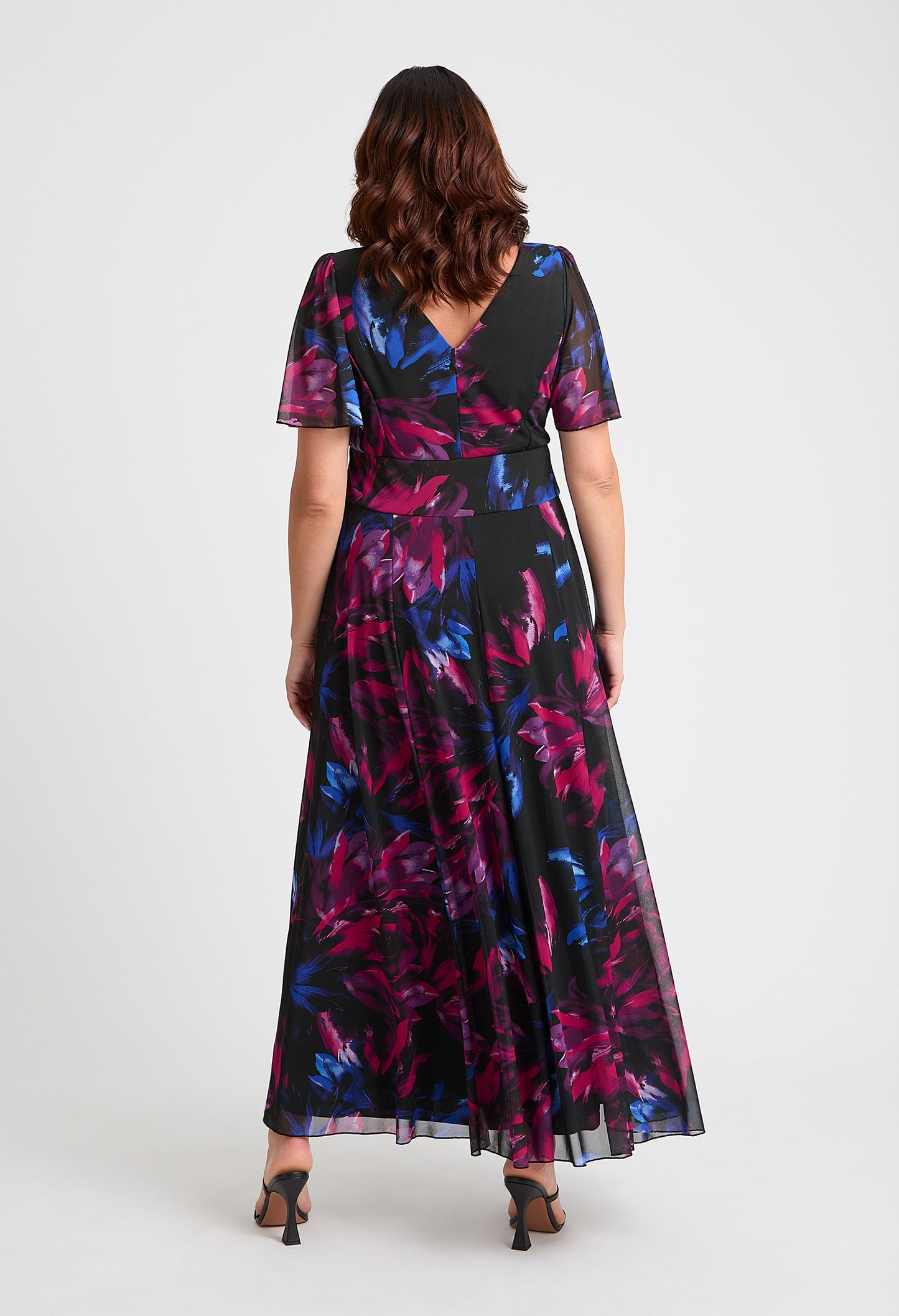Isabelle Curve+ Float Sleeve Maxi Dress