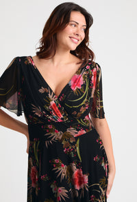 Isabelle Curve+ Float Sleeve Maxi Dress