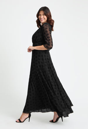 Verity Curve+ Maxi Dress