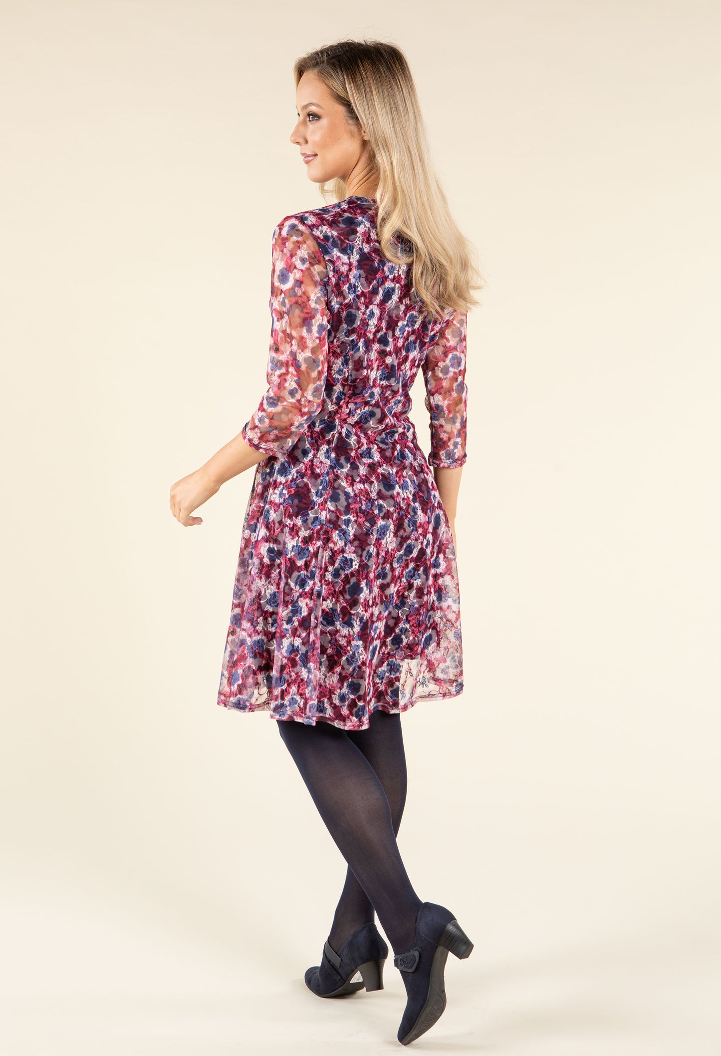 Scallop Neckline Lace Dress