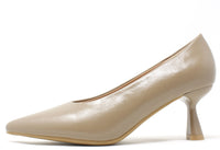 Classic Curved Court Heel