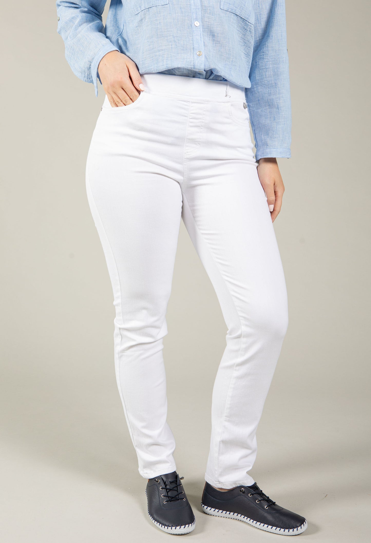 Angelika Slim Fit Jeans