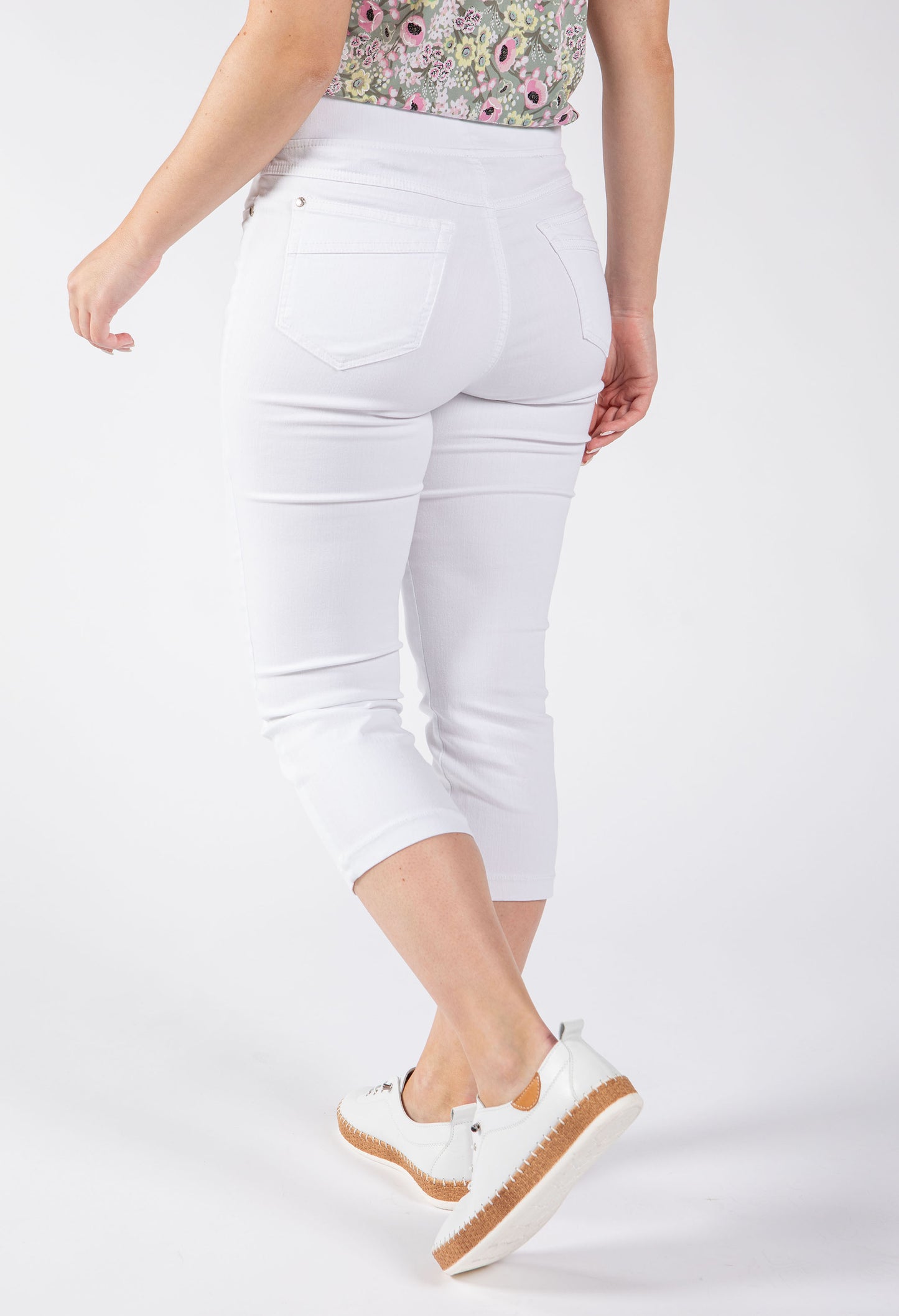 Angelika Jump In Capri Trousers