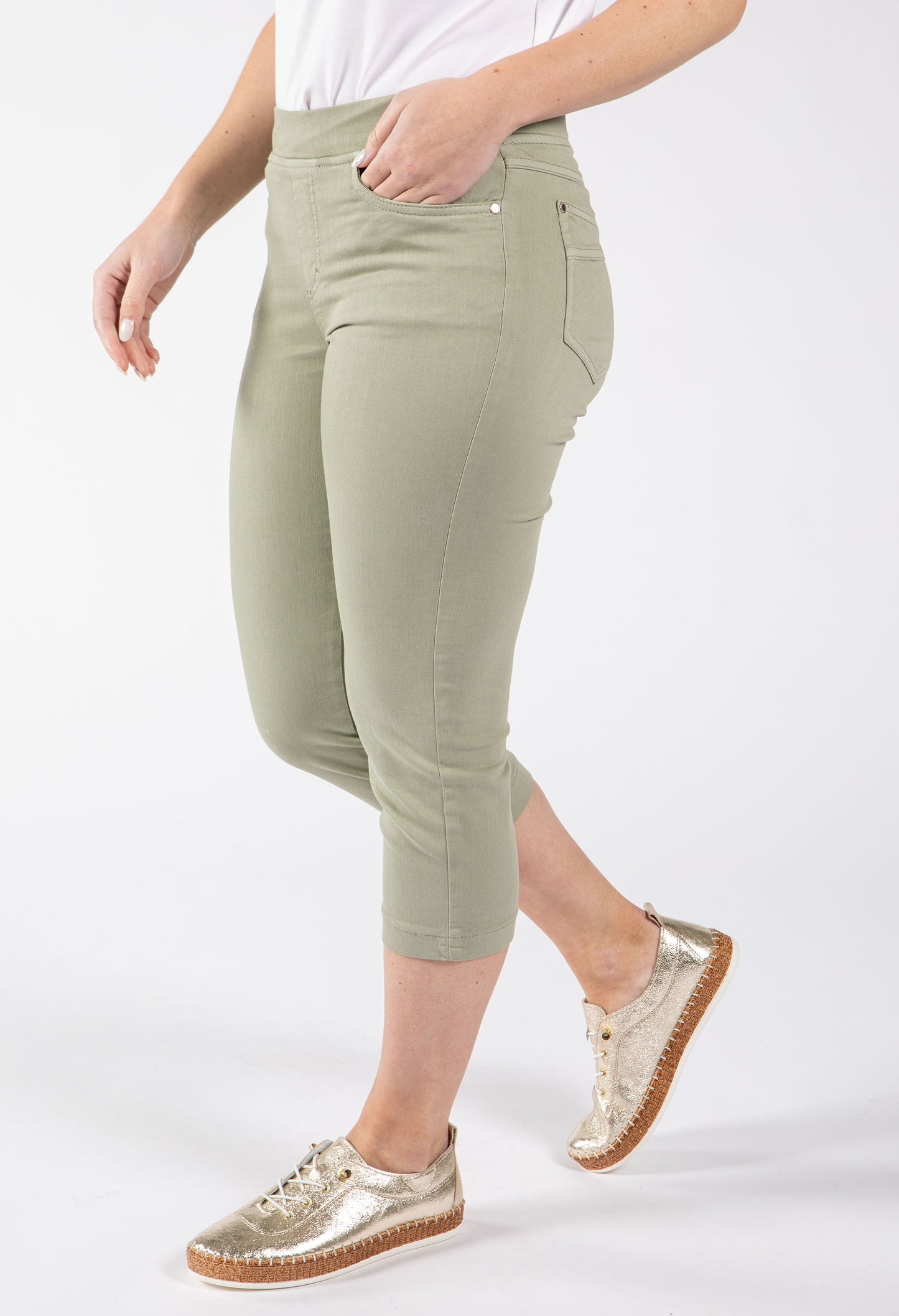 Angelika Jump In Capri Trousers