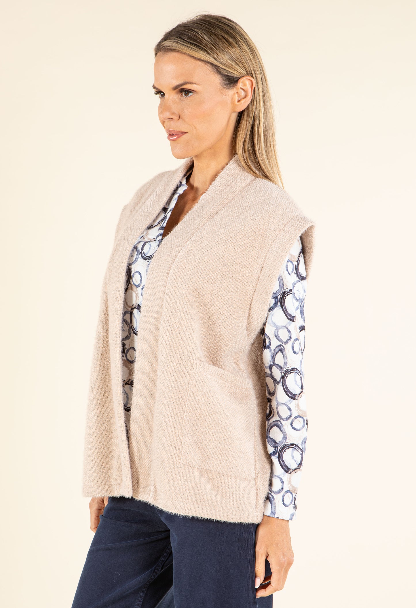 Fluffy Knit Open Vest