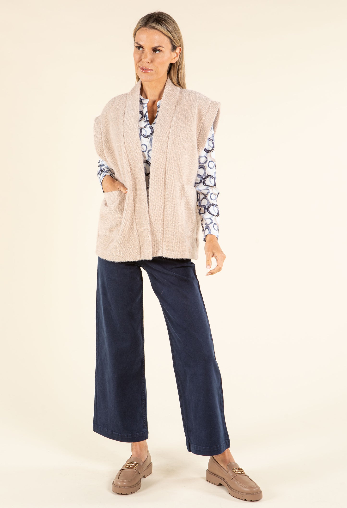 Fluffy Knit Open Vest