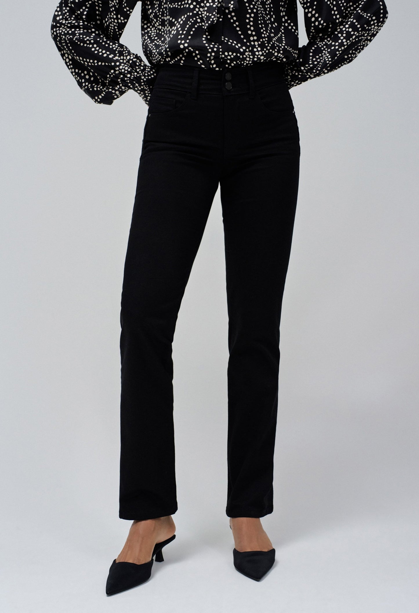 Secret Push In Straight Jeans