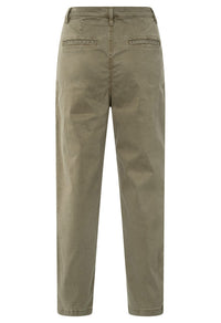 Pleated Trousers with chino pockets