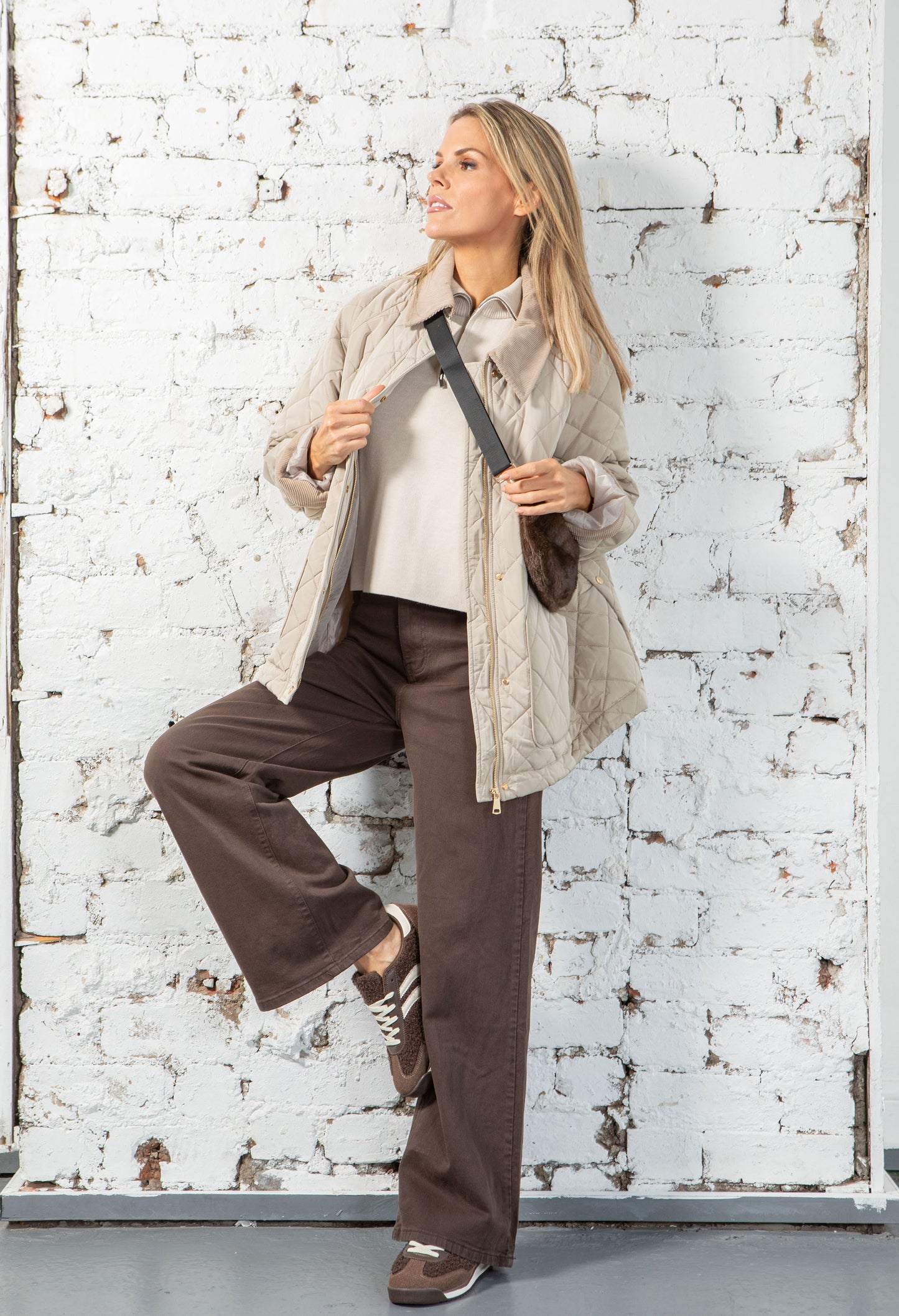 Short sleeve Half-Zip sweater