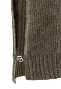 Ribbed sleeveless sweater