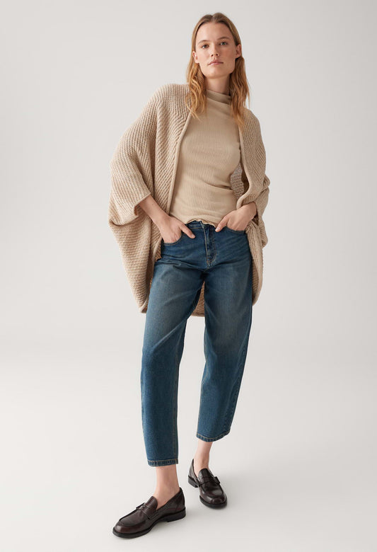 Amaryllis Knitted Cape