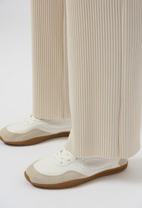 Relaxed Pleated Trousers