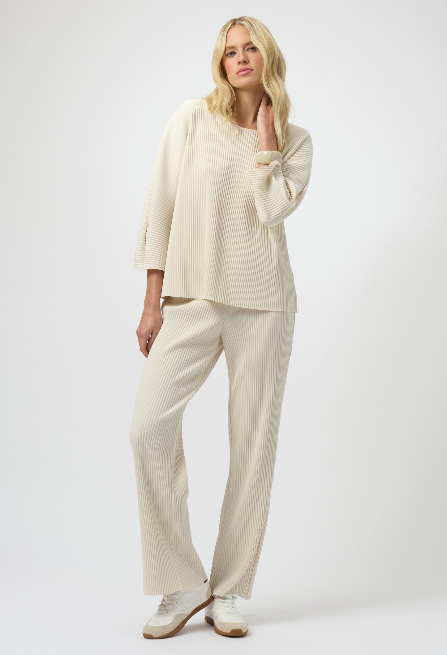 Relaxed Pleated Trousers