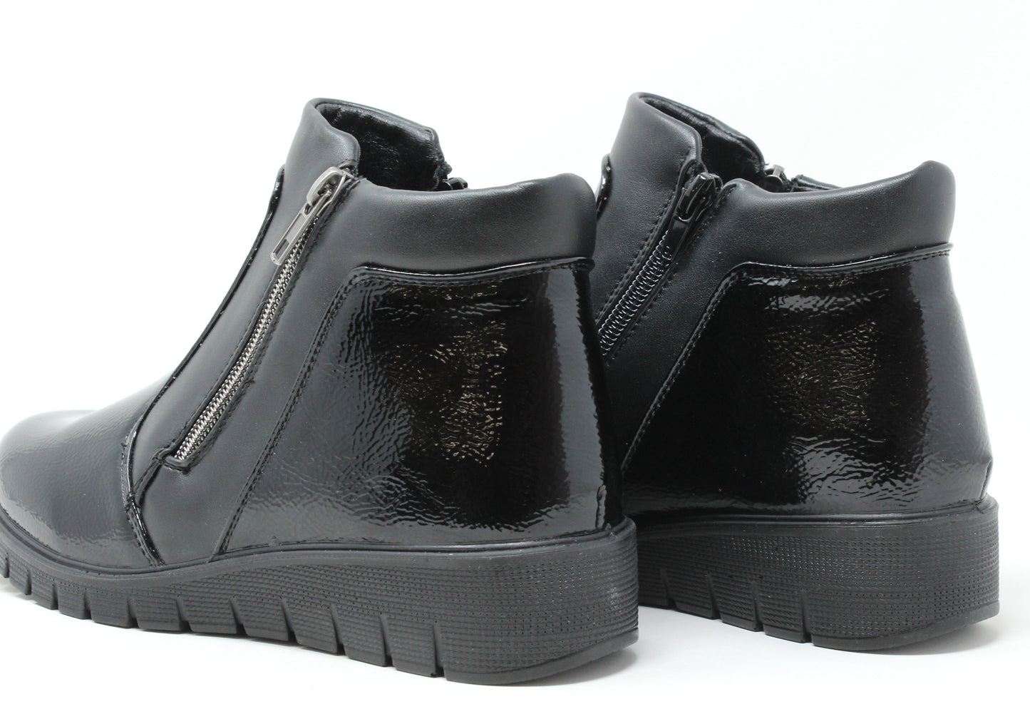 Comfort Fit Zip Boot