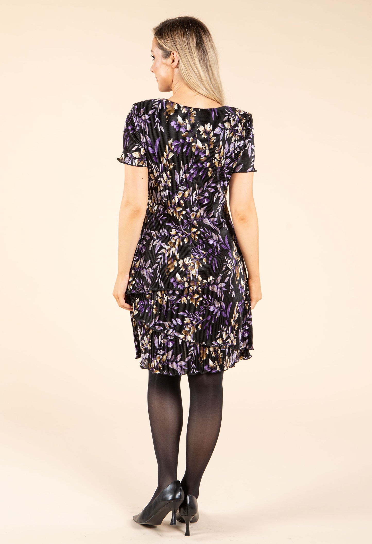 Floral Print Tiered Plisse Dress