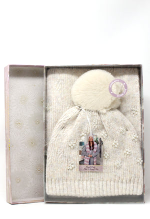 Pearl Hat and Scarf Giftset
