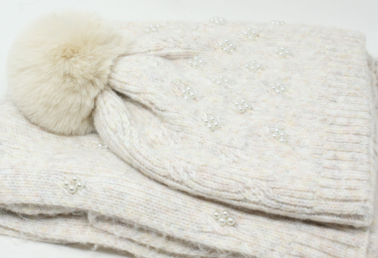 Pearl Hat and Scarf Giftset