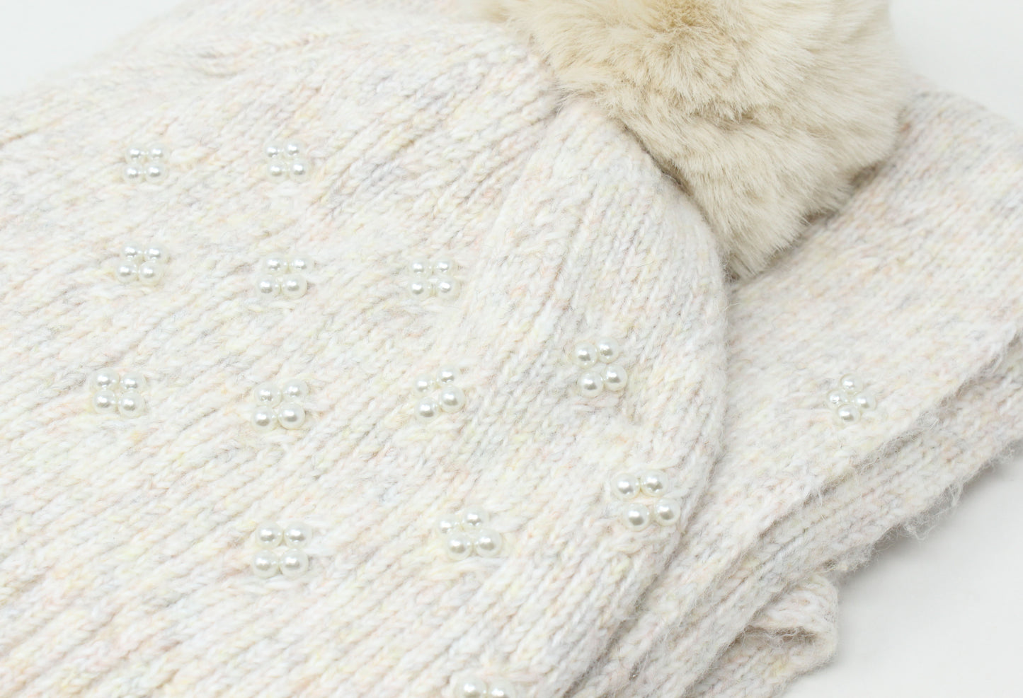 Pearl Hat and Scarf Giftset