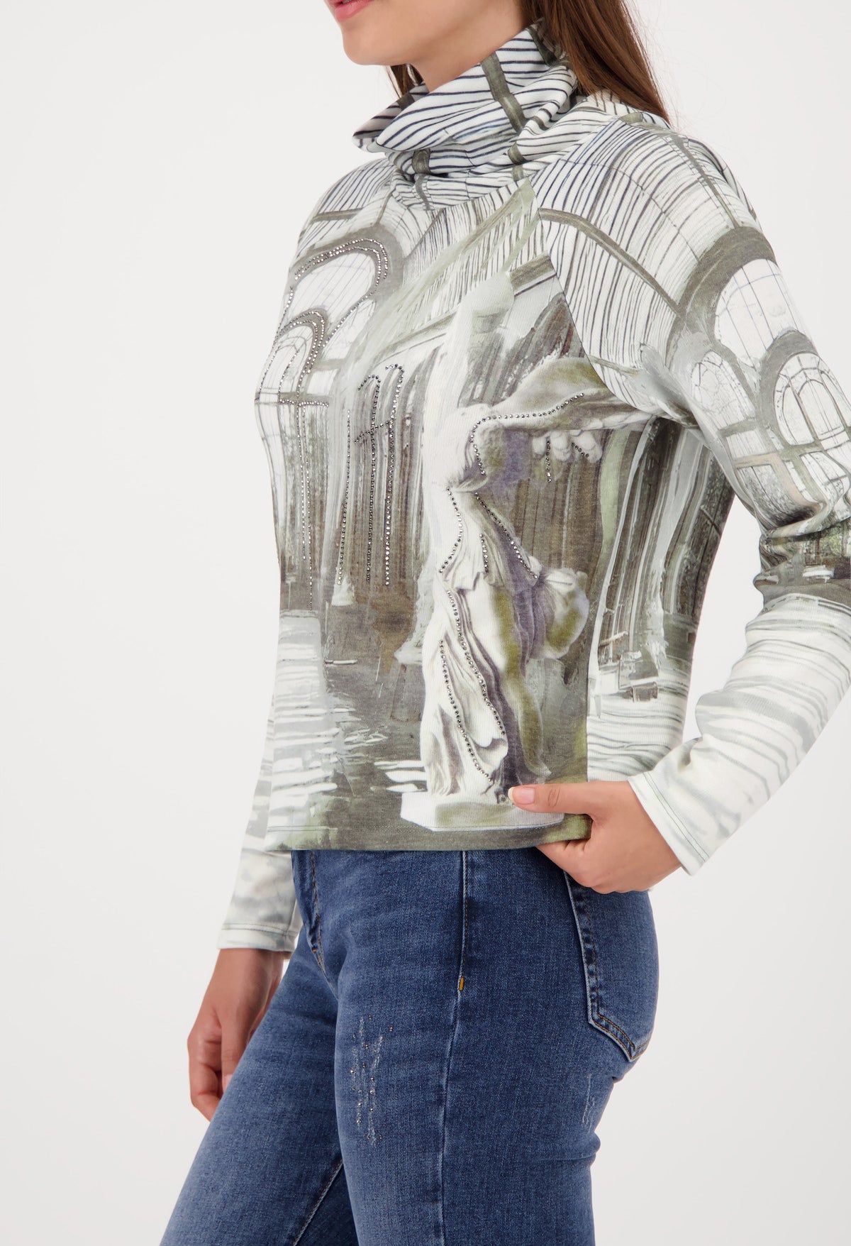 Gallery print Turtleneck Knit Top