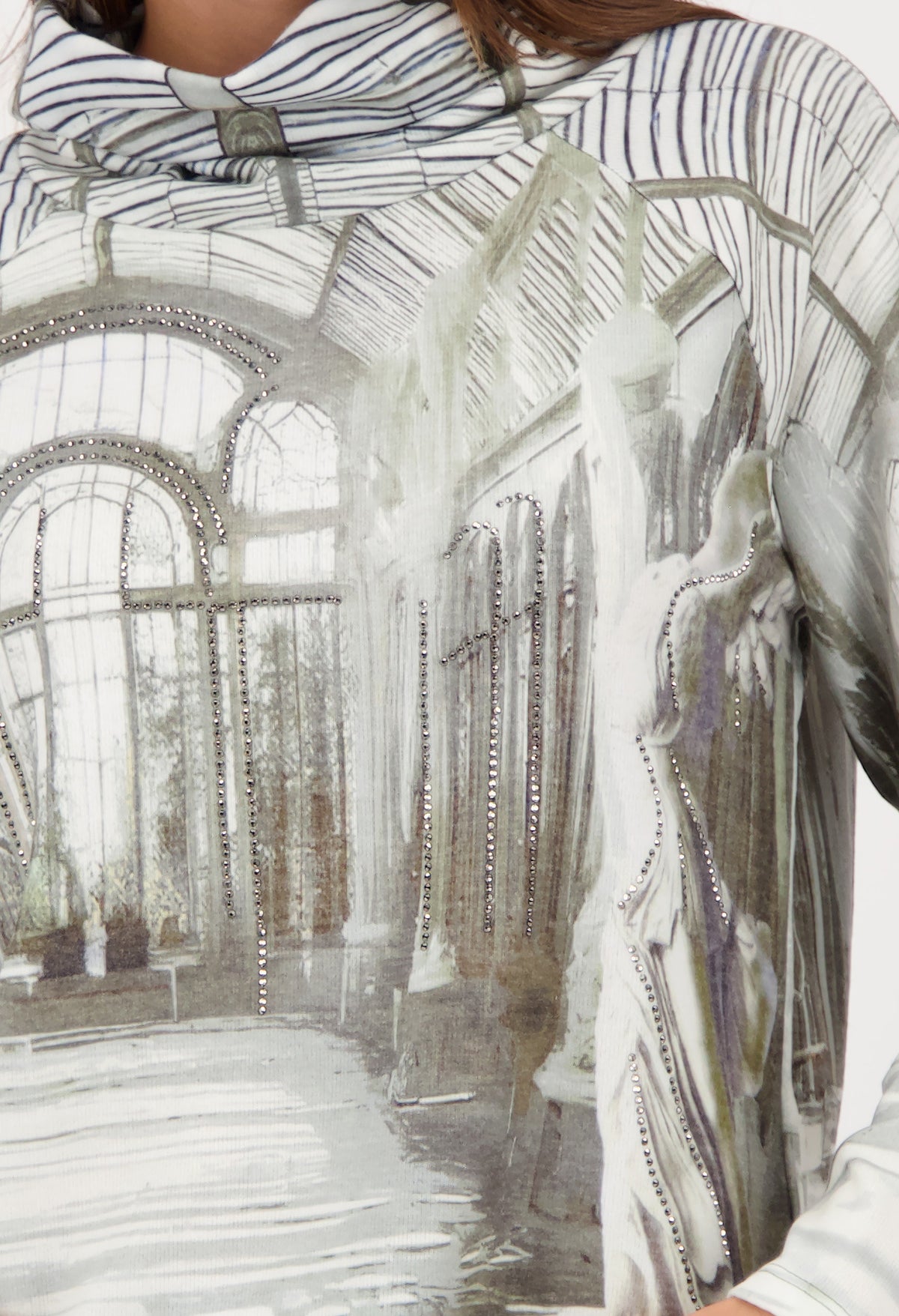 Gallery print Turtleneck Knit Top