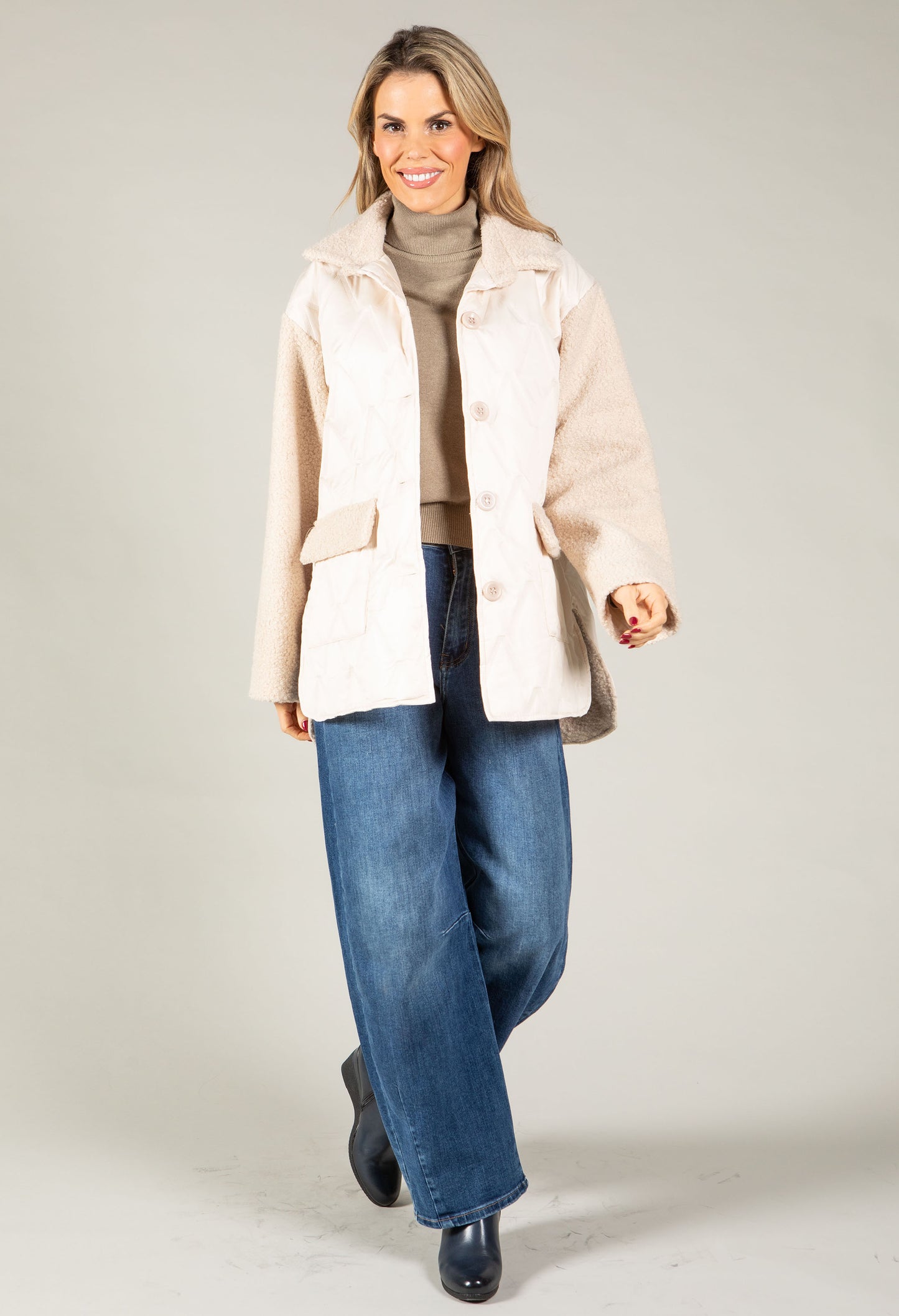 Boucle Sleeve Buttoned Jacket