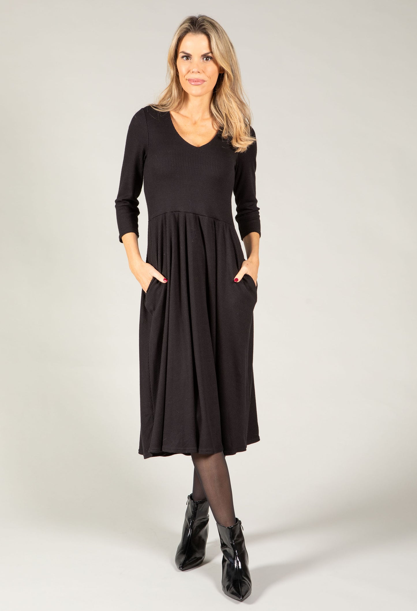 Ribbed Knit Midi Dress