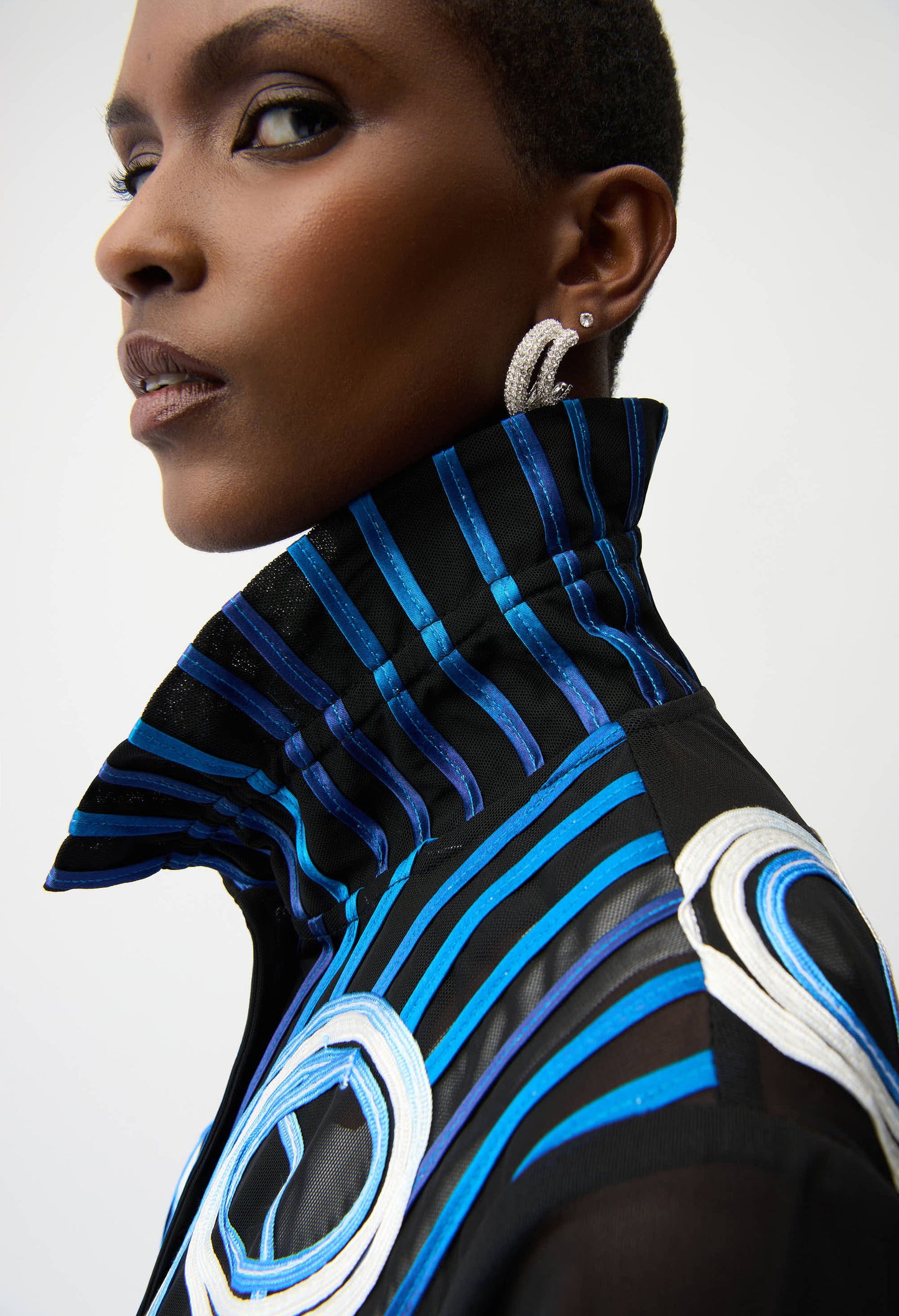 Embroidered Blazer With Collared Neck