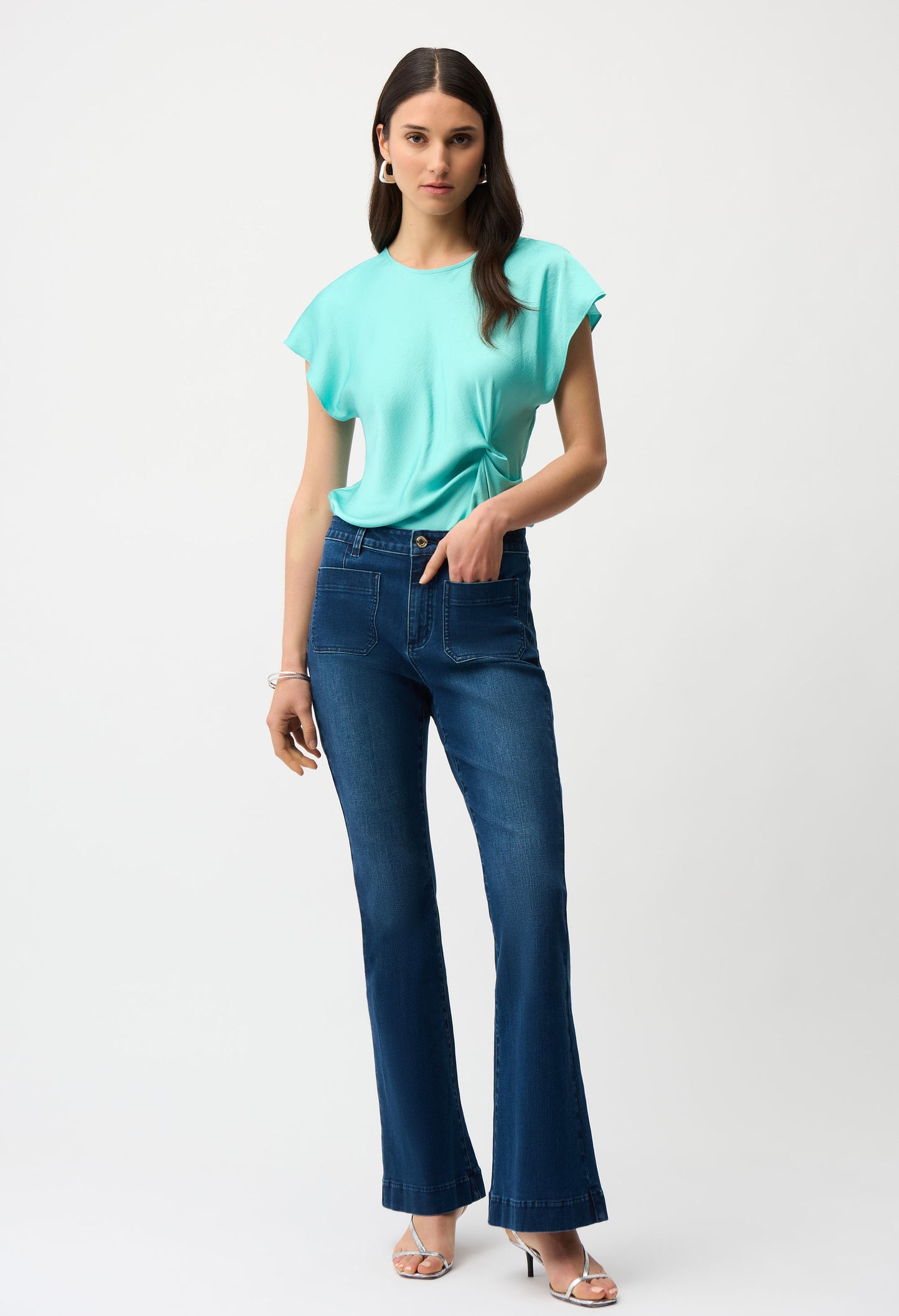 High-waisted Flare Jeans