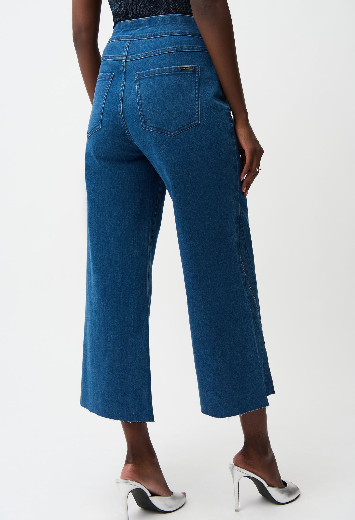 High-waisted Cropped Jeans