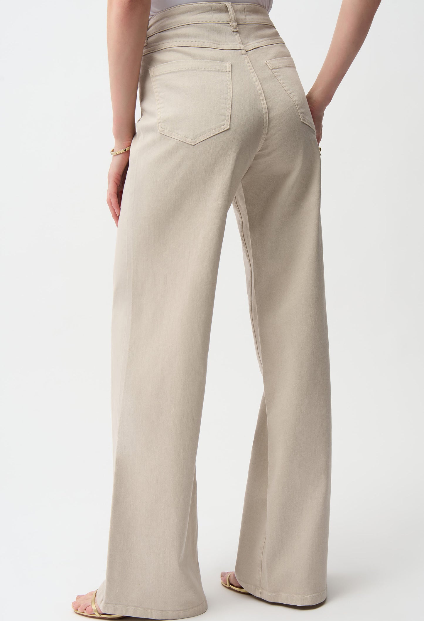 Mid-rise Wide-leg Jeans