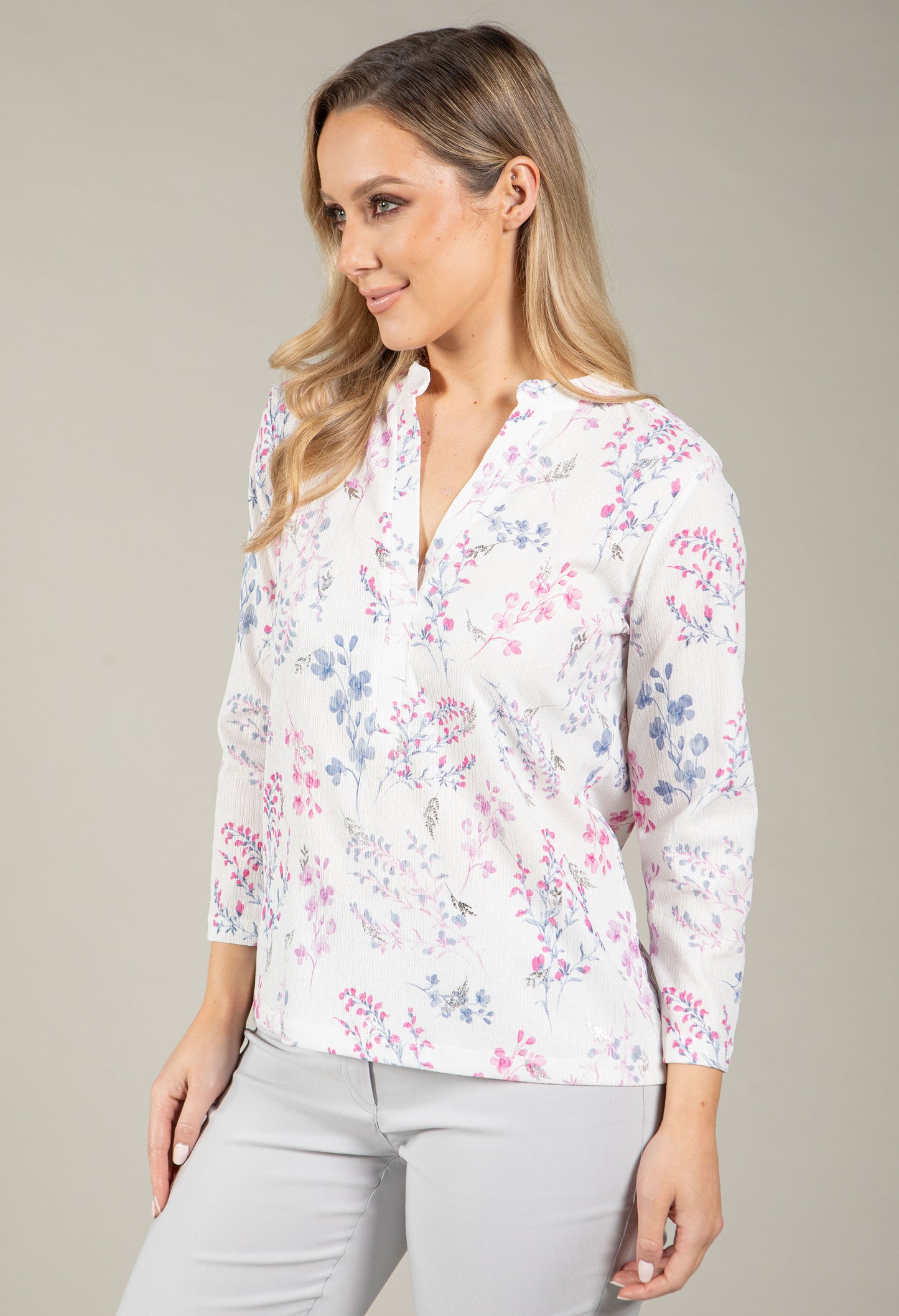 Floral Print V-Neck Blouse