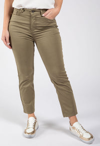 Aria Straight Leg Jeans
