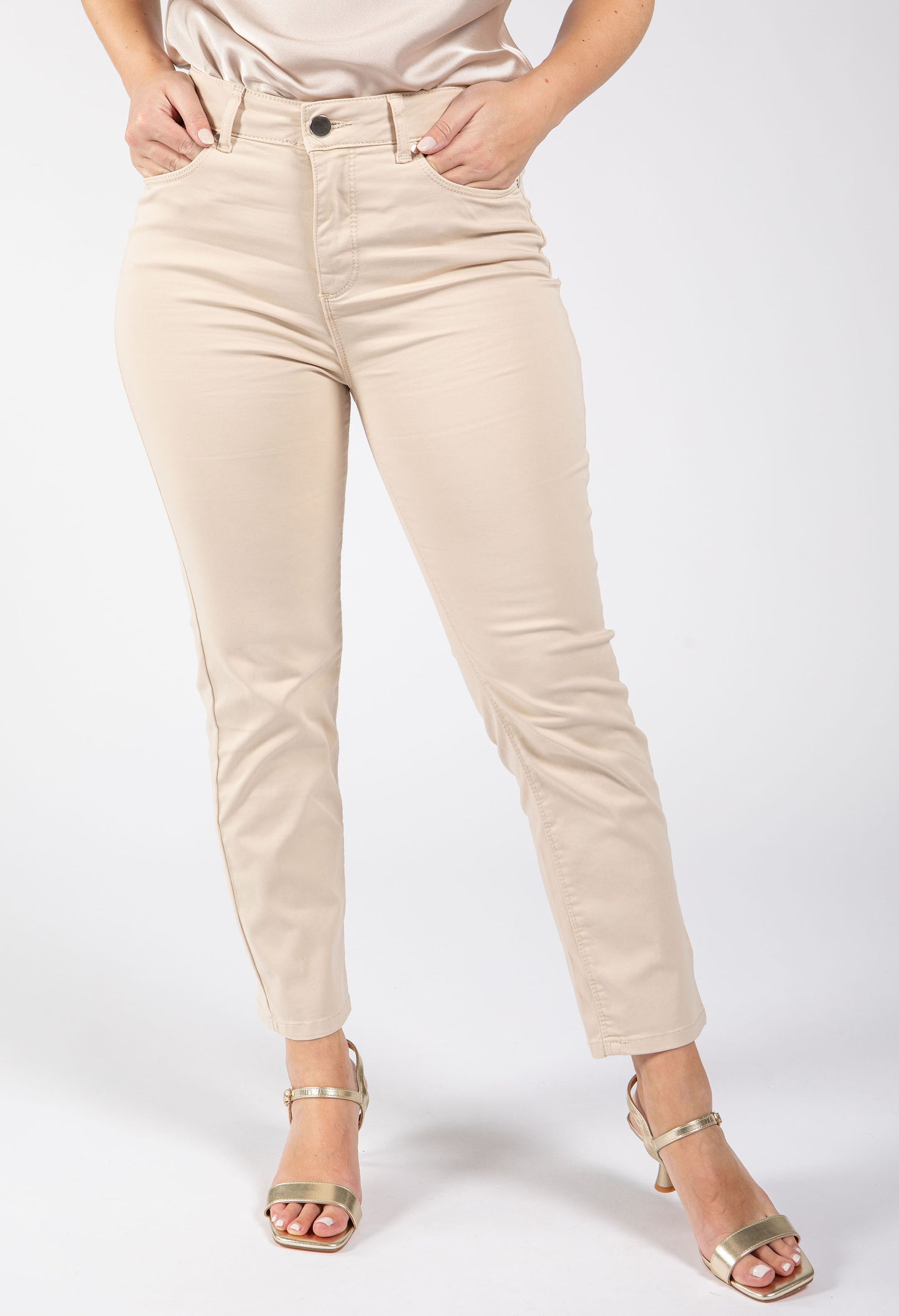 Aria Straight Leg Jeans