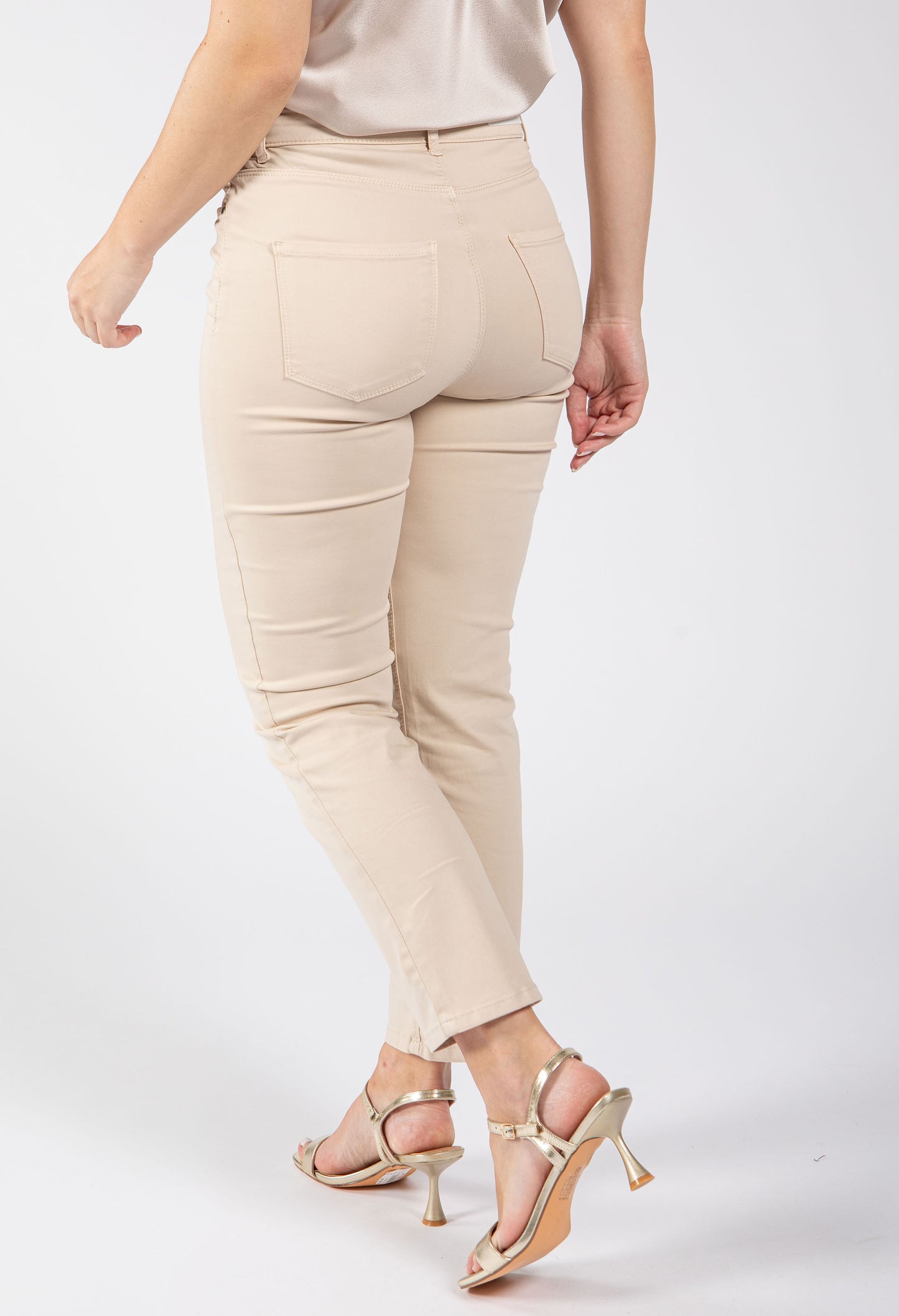 Aria Straight Leg Jeans