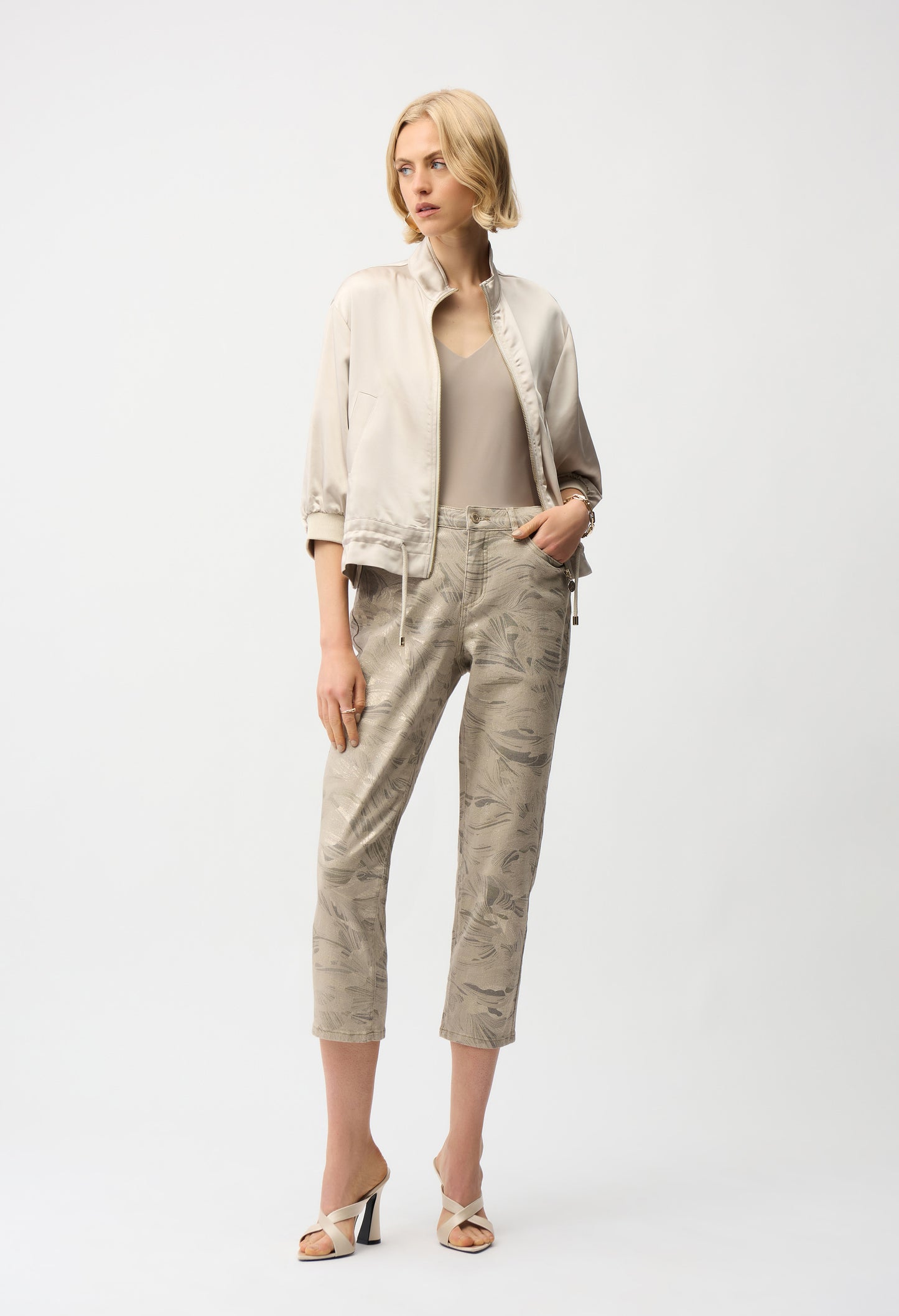 Slim Cropped Floral Trousers