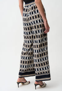 Geometric Mid-rise Trousers