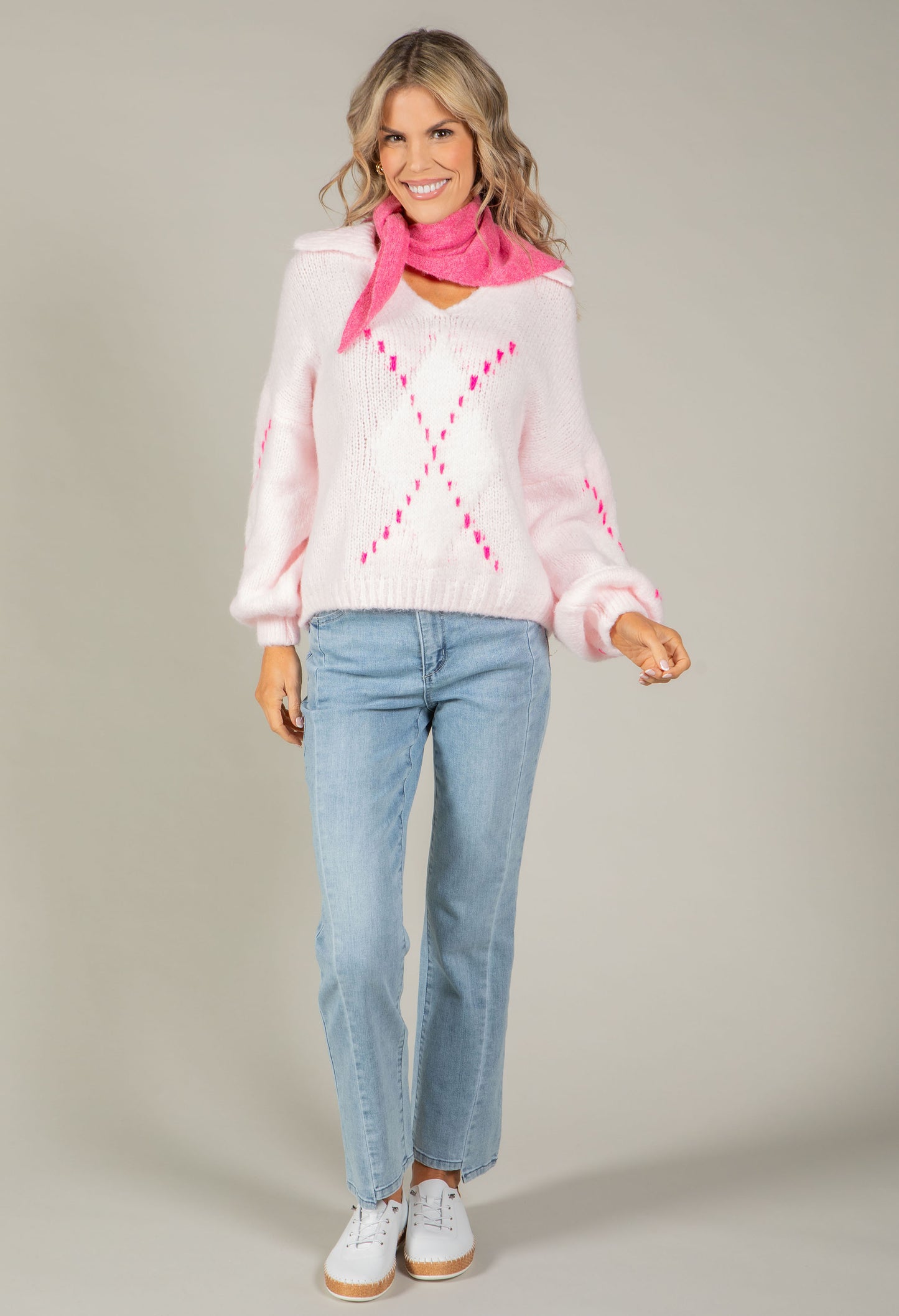 Argyle Design V-Neck Knit Jumper