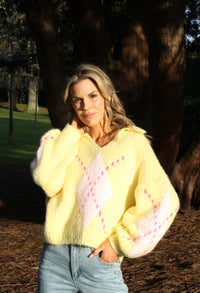 Argyle Design V-Neck Knit Jumper