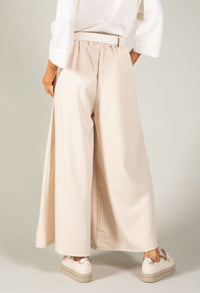 Short Wide Leg Belted Trousers