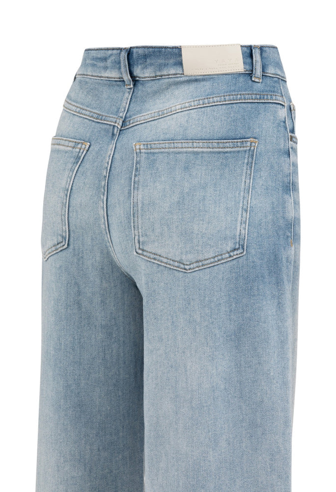 Loose Fit High Waist Jeans