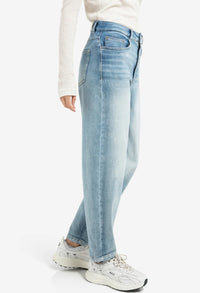 Loose Fit High Waist Jeans
