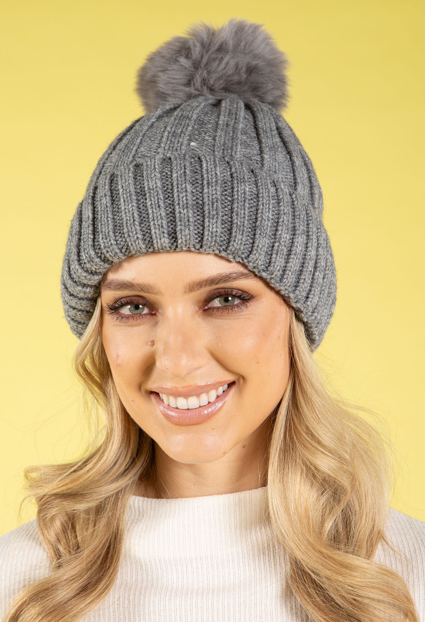 Chunky Knit Pom Pom Beanie